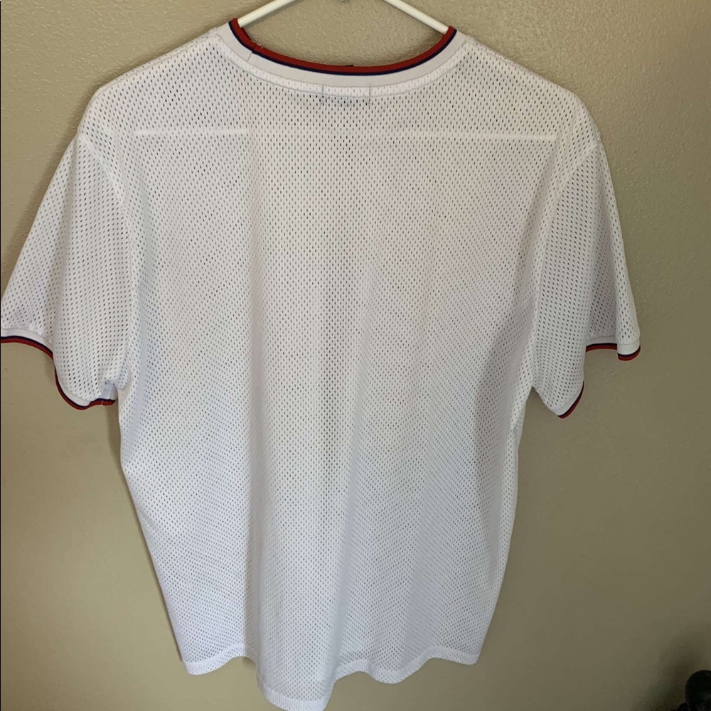 Forever 21 T-shirt